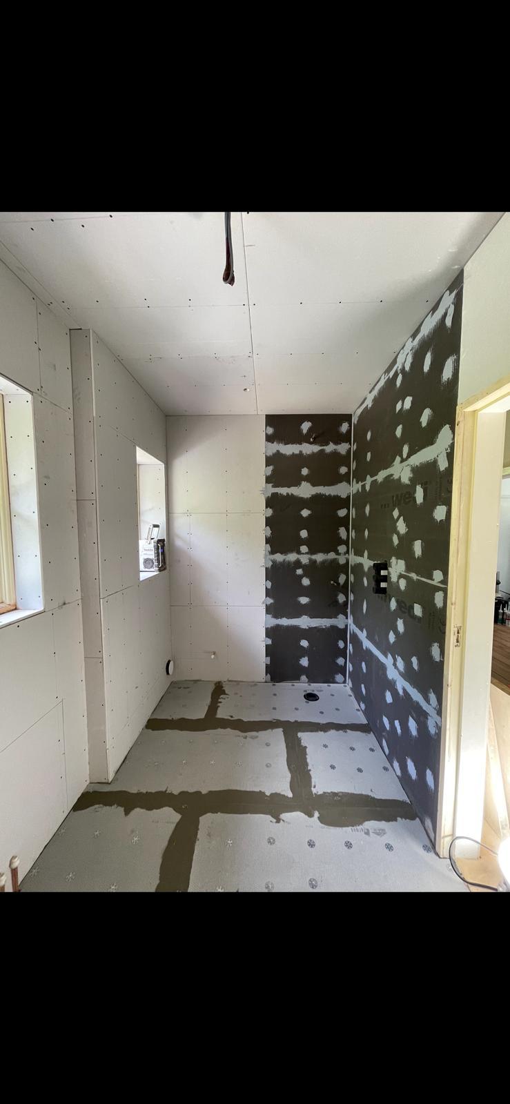 Bathroom boarding with Wedi board and standard plasterboard